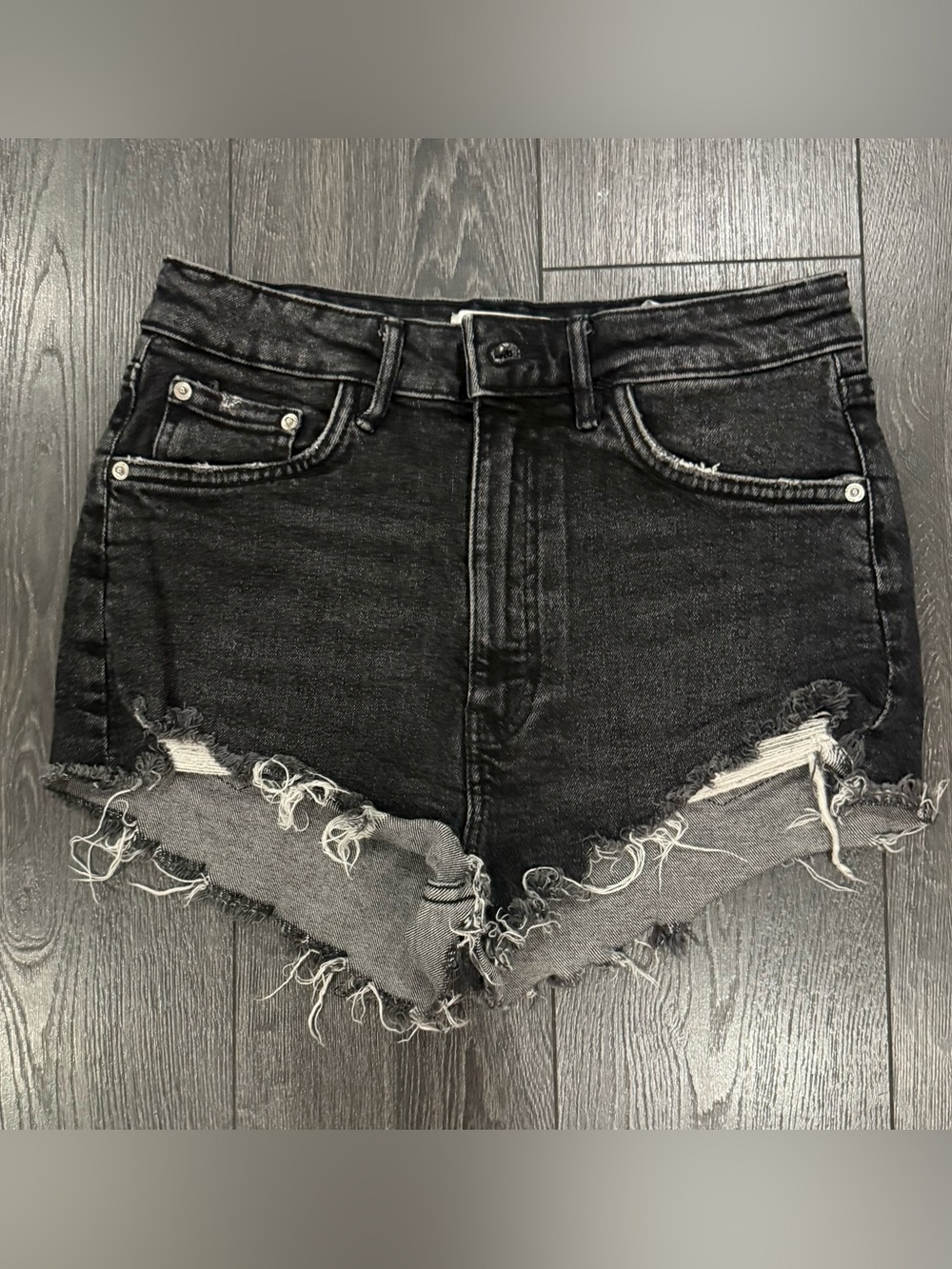 Zara Black Frayed High-Rise Denim Shorts